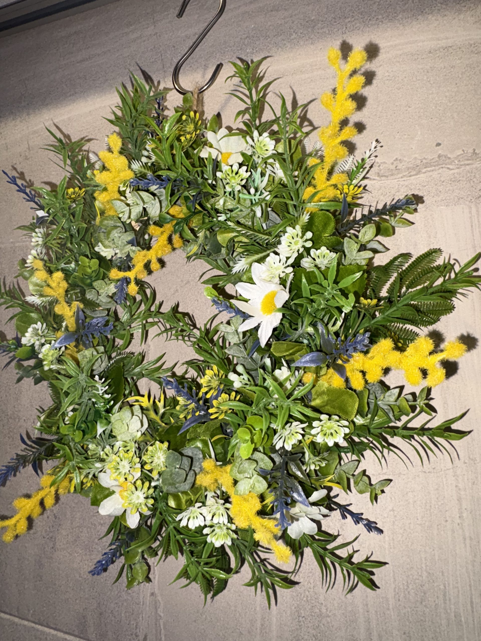 #022ボタニカルミモザ円形リース - 画像 (5)