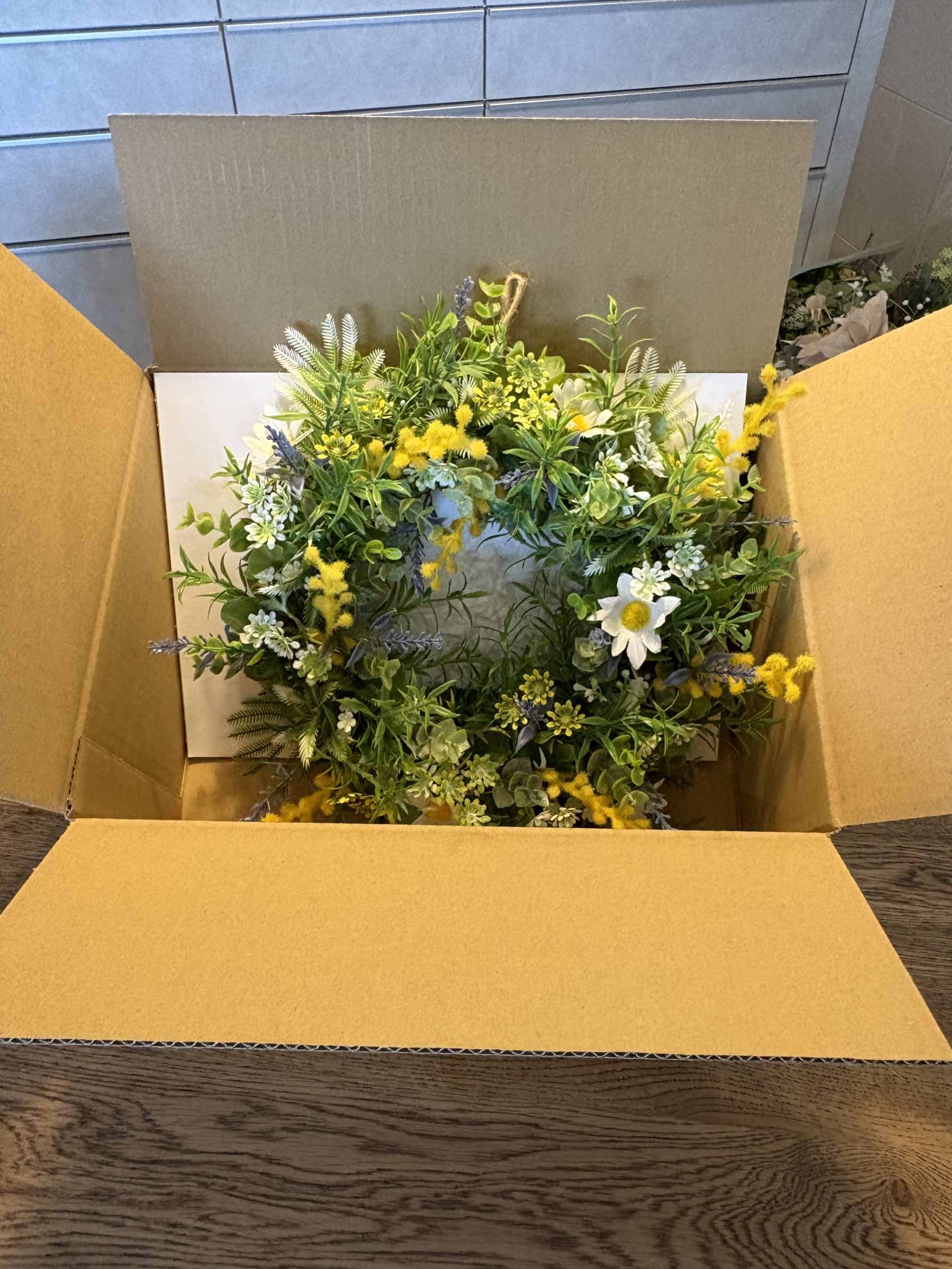 #022ボタニカルミモザ円形リース - 画像 (7)