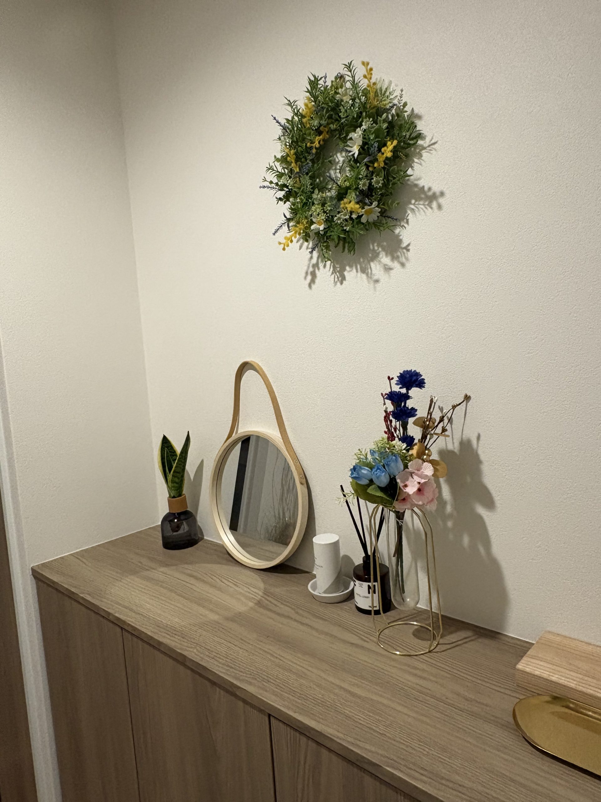 #022ボタニカルミモザ円形リース - 画像 (9)