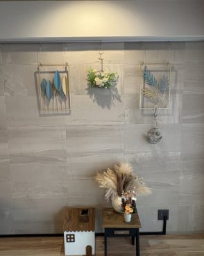 #021ゴールドフープリース