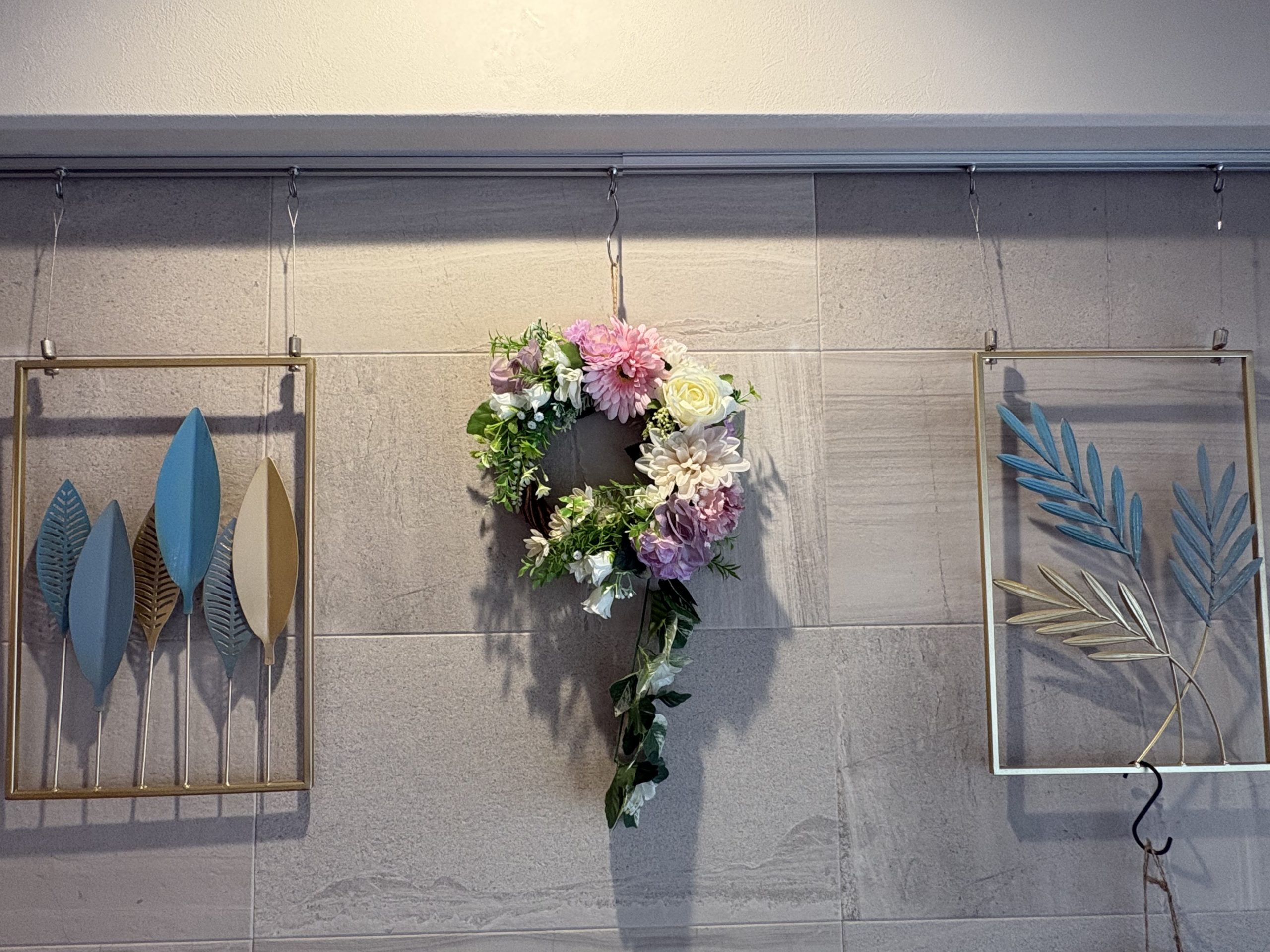 #018ナチュラルテイスト円形ドロップリース - 画像 (3)