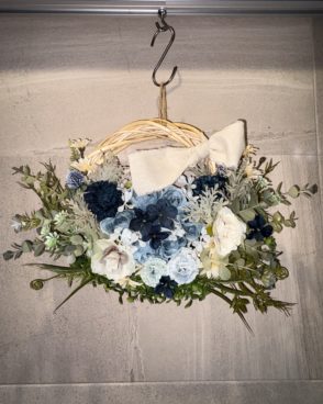 #016ナチュラルスタイルブルー円形リース